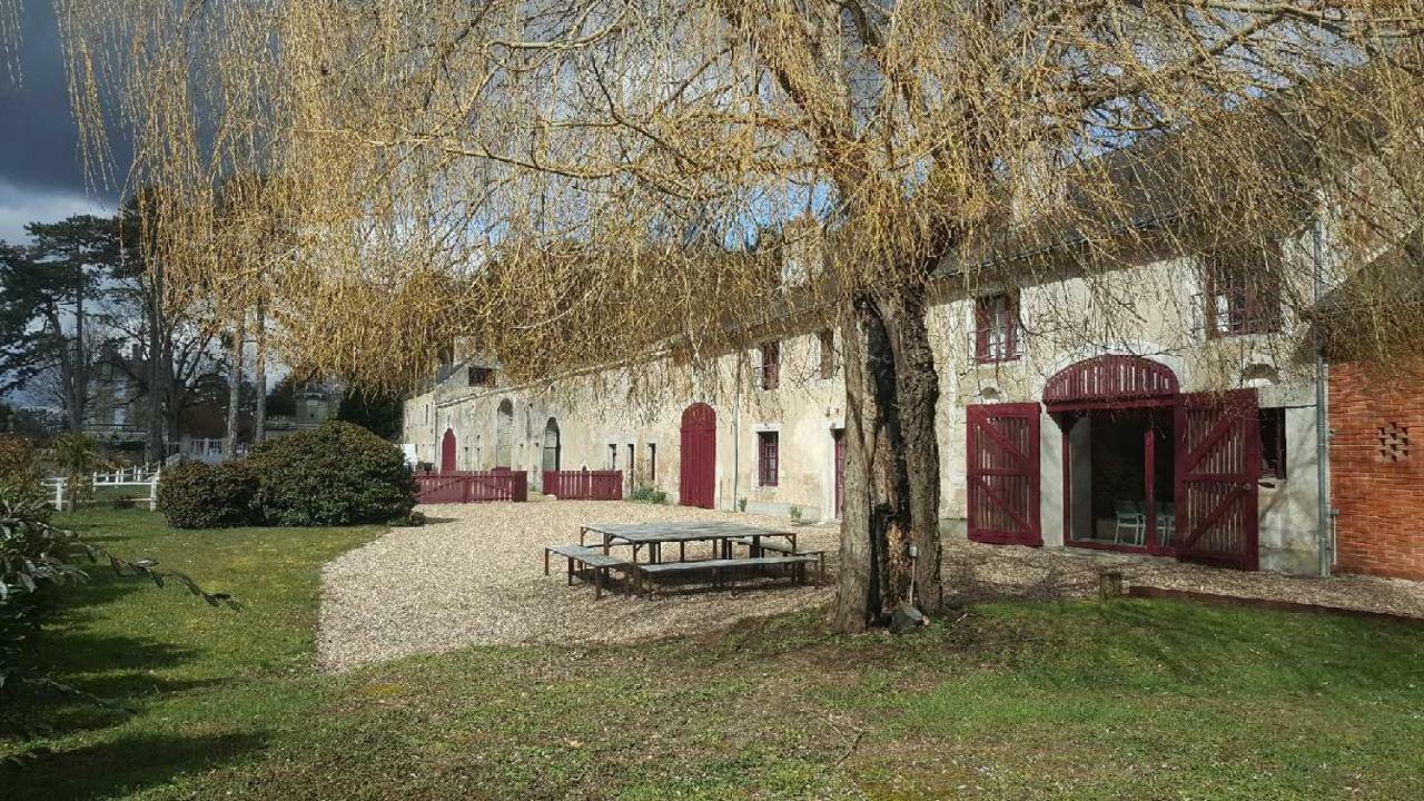 Gite Familial Chateau La Roche Racan Saint-Paterne-Racan Exterior foto