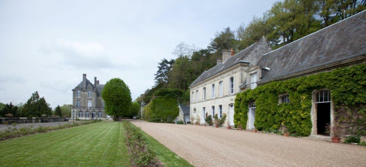 Gite Familial Chateau La Roche Racan Saint-Paterne-Racan Exterior foto